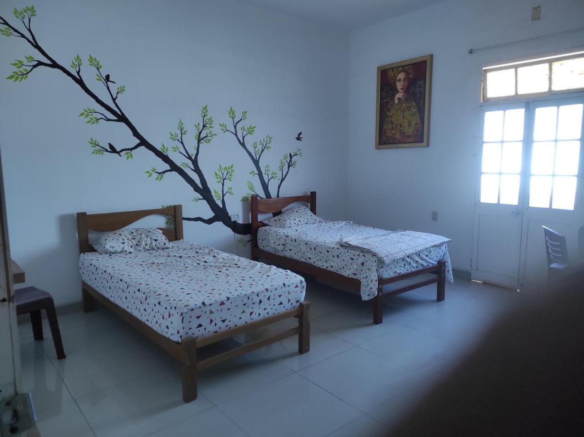 717 Pizarro Guesthouse Трухильо Экстерьер фото